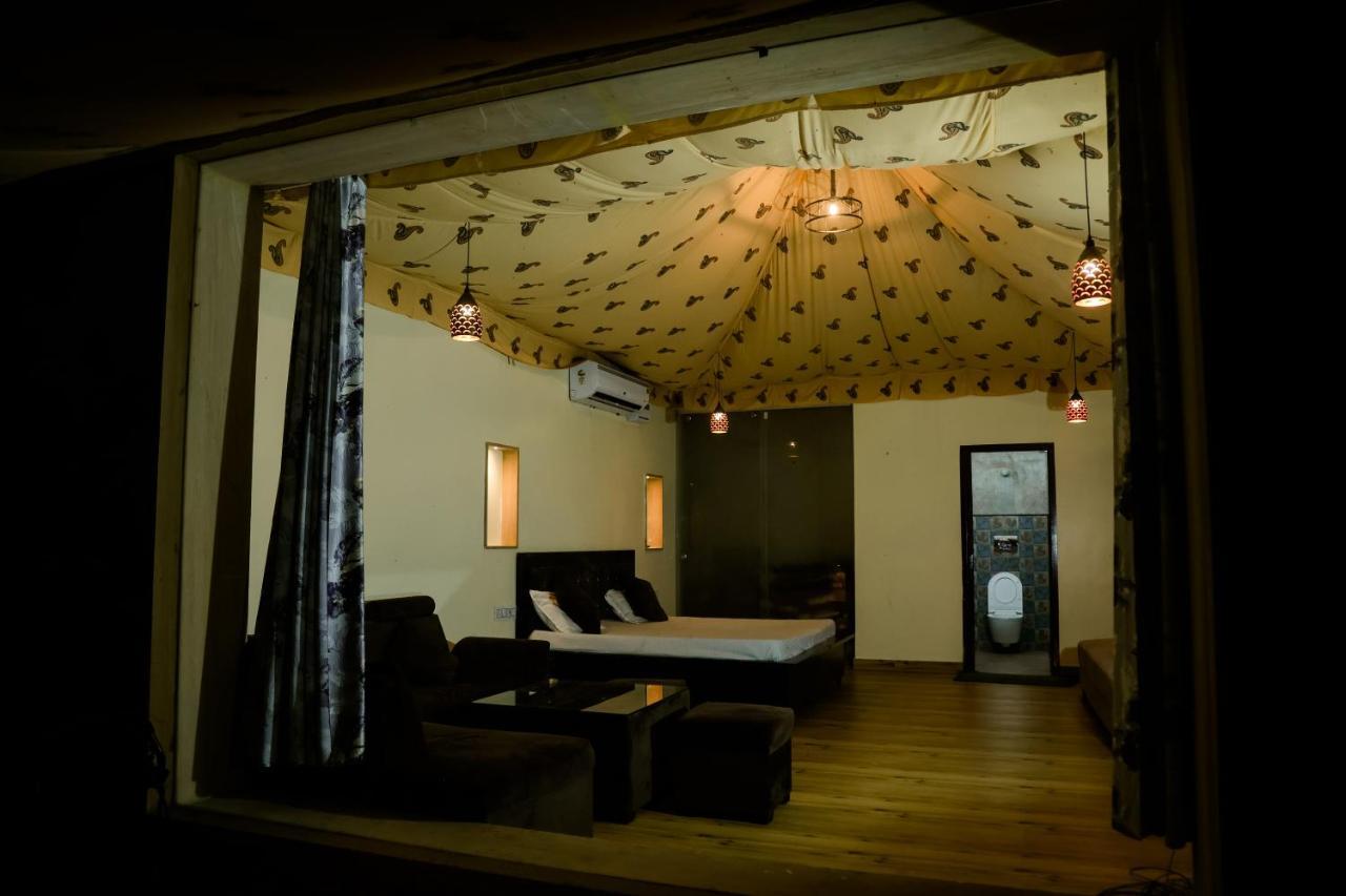 The Rustic Villa, A Stay With Luxuries Amenities And Exotic Nature Jaipur Eksteriør billede
